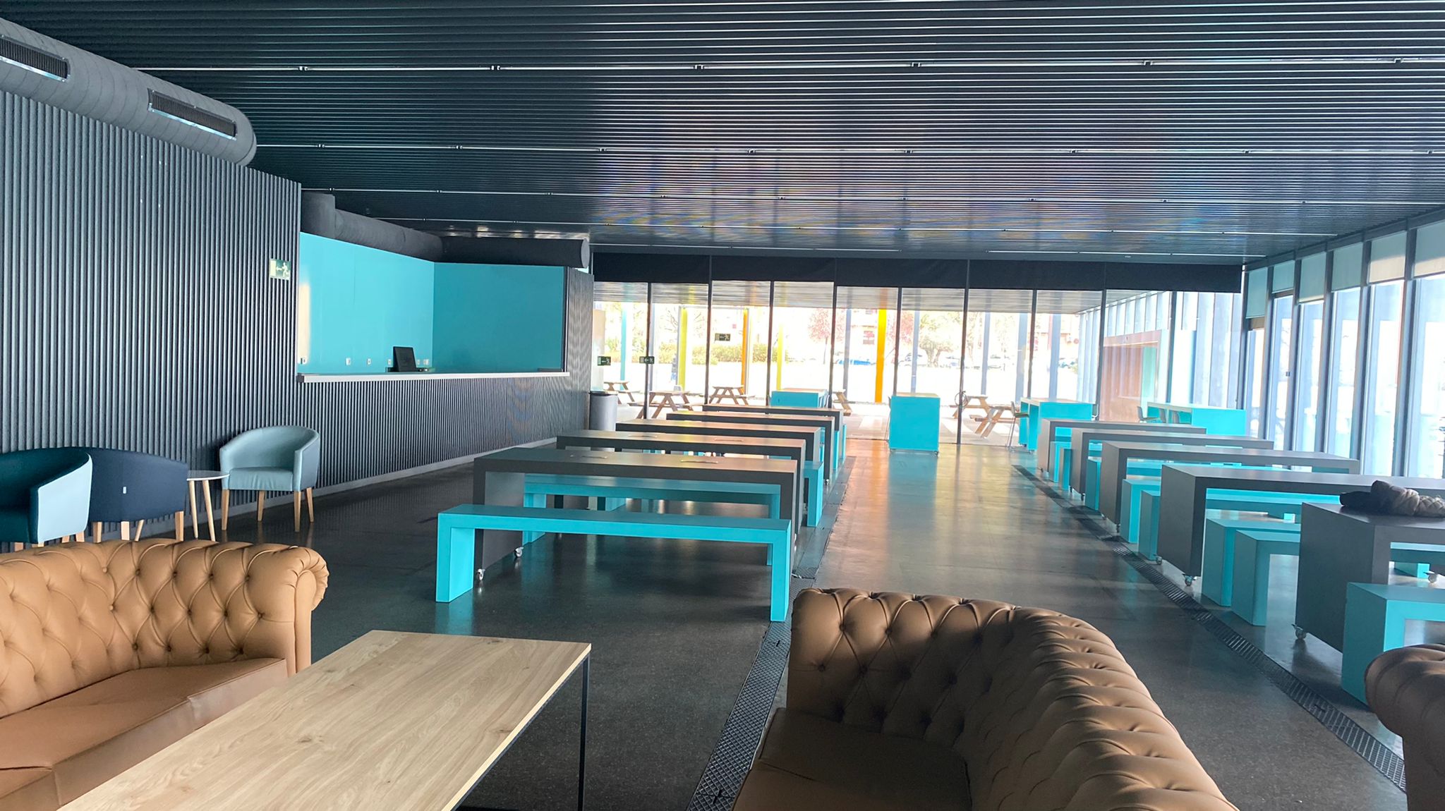 Espacio común cafetería Este es el espacio común donde podremos comer