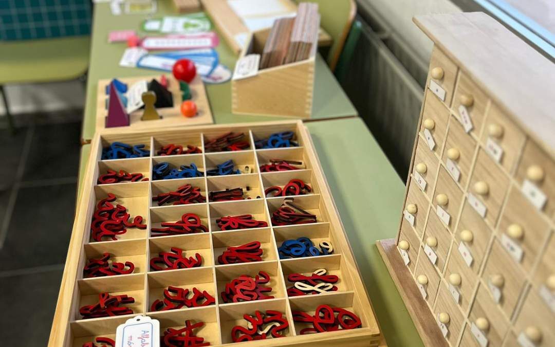 Conoce qué material Montessori puedes regalar a un niño según su edad y su nivel de desarrollo