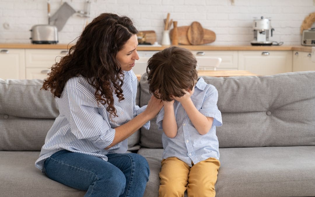 Pedir perdón durante la infancia: cómo hacerlo y cómo enseñar la empatía