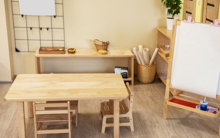 Un colegio público en Alicante transforma sus aulas tradicionales en aulas Montessori