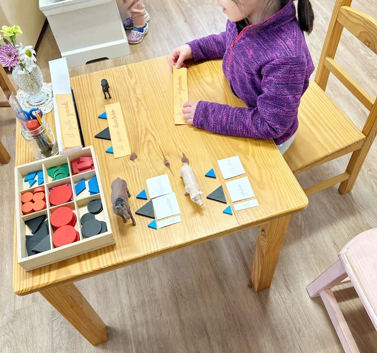 Área del lenguaje con materiales Montessori