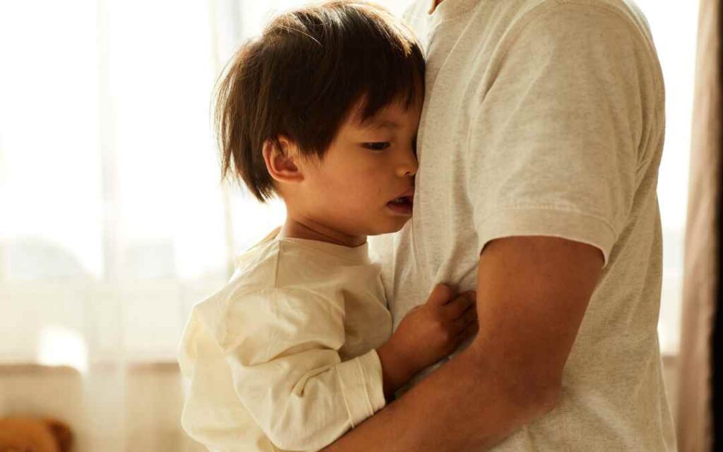 gestionar las rabietas en tus peques con acompañamiento en la crianza positiva